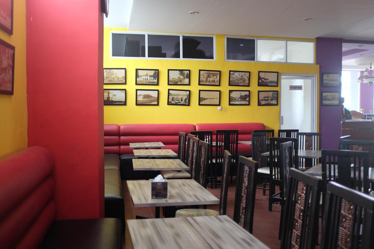 Reddoorz Plus Near Senen Jakarta Kültér fotó