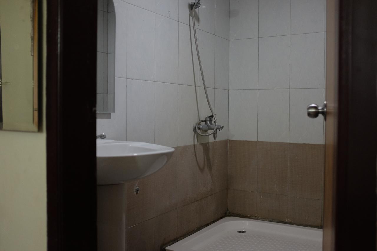 Reddoorz Plus Near Senen Jakarta Kültér fotó